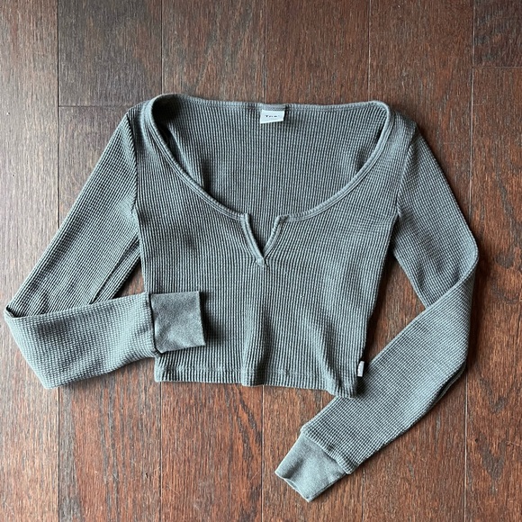 TNA Wafflex Scoopneck Notch Longsleeve sz XXS in grey - Picture 2 of 3